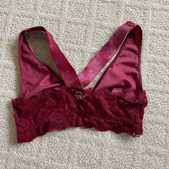 Lace Bralette - Picture 2 of 3
